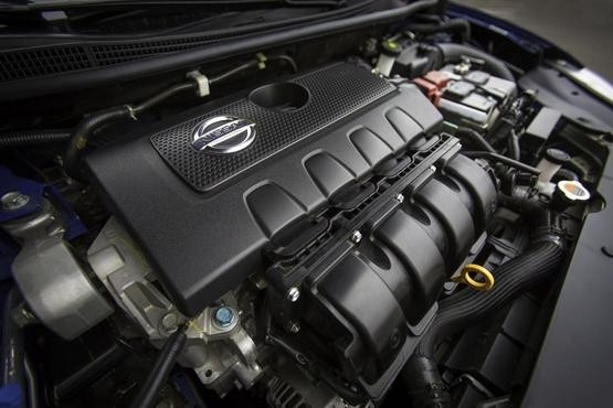 10月3日,根据海外媒体最新消息报道:2013款日产Sentra(北美版日产阳光)计划在两个星期内抵达美国各大展厅,新车起售价为1,5990美元(约合人民币10.11万元)。此外,新车外加运输费和手续费共计790美元(约合人民币5006元)。 日产Sentra 新车型比上一代便宜440美元从而取代2012款车型。2013款匹配了1.