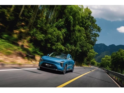 新一代智己LS6上市售价19.79万起！